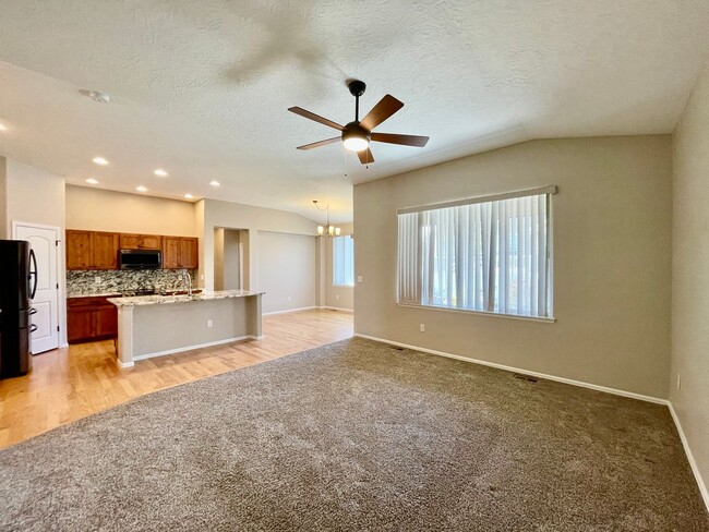 819 Mt Sneffels Ave in Severance, CO - Building Photo - Building Photo
