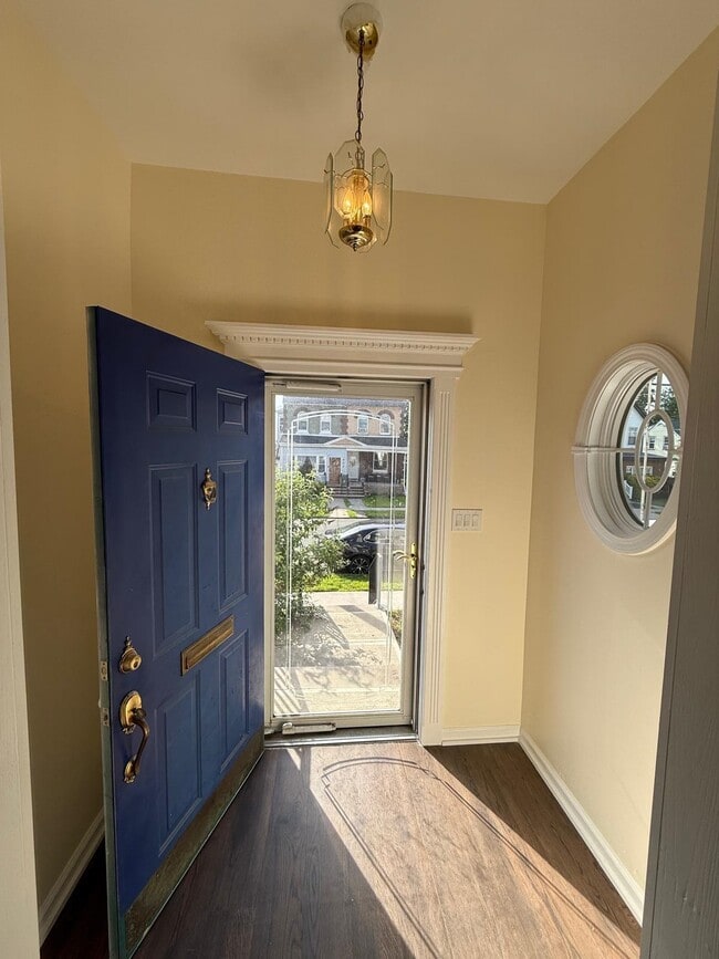 423 Devon St in Kearny, NJ - Building Photo - Building Photo