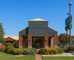 4025 Parkway, Unit 112 in Pigeon Forge, TN - Building Photo