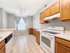 7940 Preserve Cir in Naples, FL - Building Photo