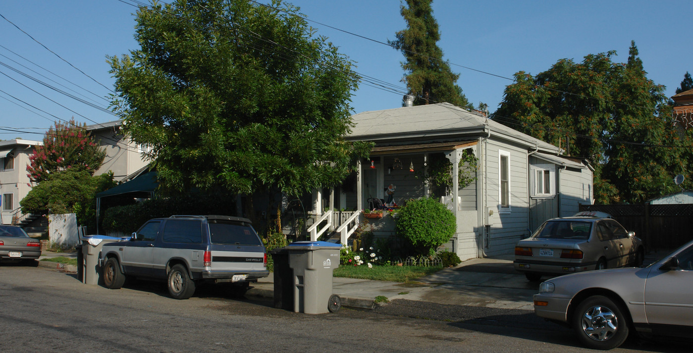 151-155 Duane St in San Jose, CA - Foto de edificio