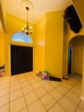 524 Pine Sisken St in Laredo, TX - Building Photo - Building Photo