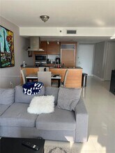 465 Brickell Ave, Unit 416 in Miami, FL - Building Photo - Building Photo