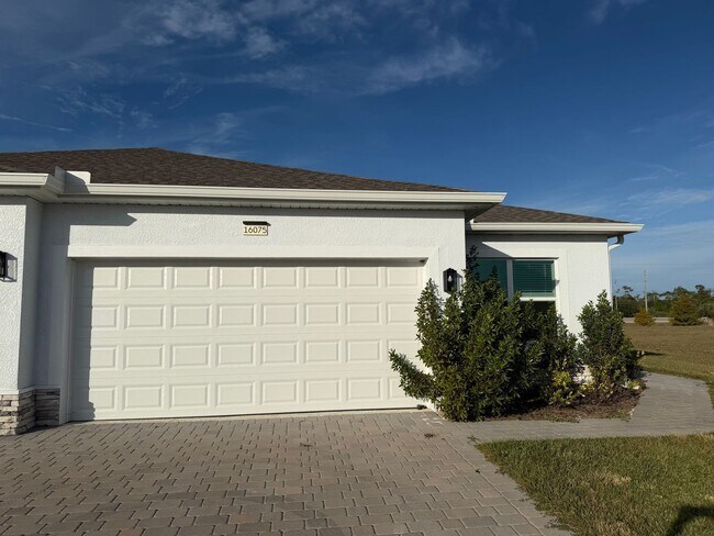 16077 Badalona Dr in Punta Gorda, FL - Building Photo - Building Photo