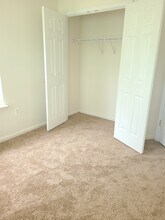 2340 Huntington Station Ct in Alexandria, VA - Building Photo - Building Photo