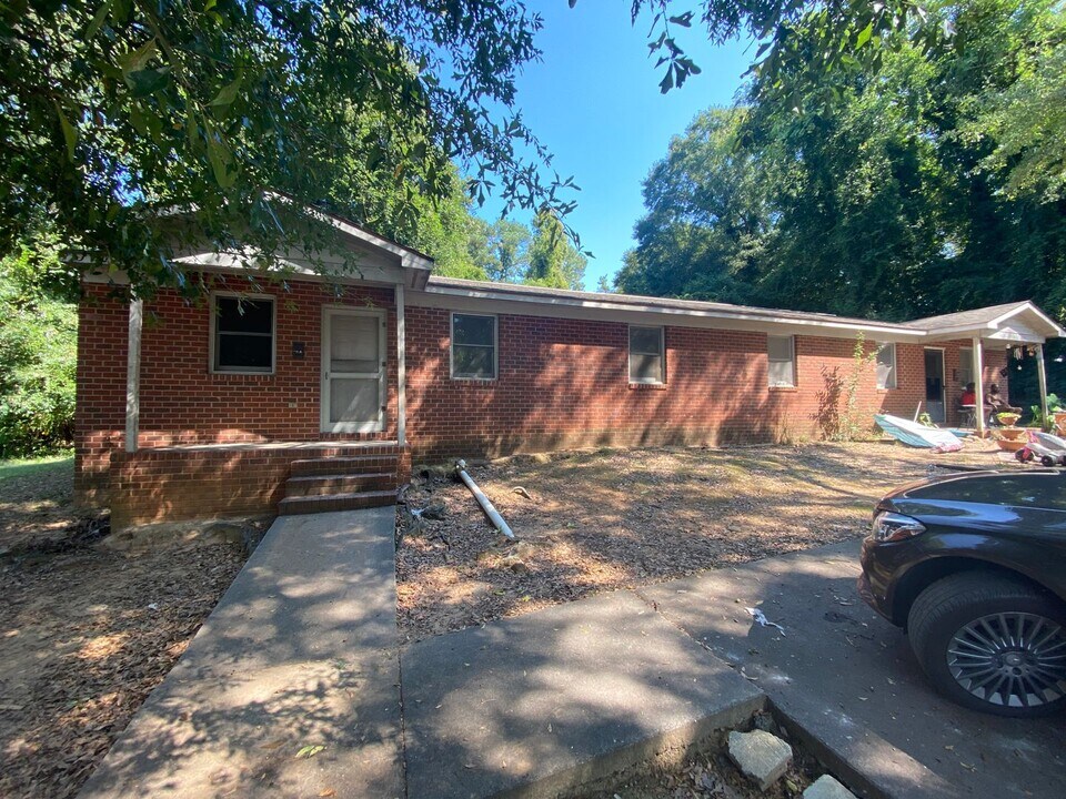217 Osborne St in Shelby, NC - Building Photo
