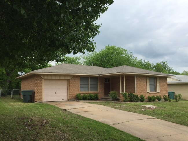property at 1711 W College St