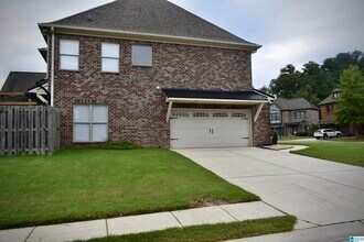 3451 Ashlyn Ct in Birmingham, AL - Foto de edificio - Building Photo