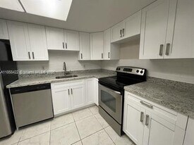 1200 SW 50th Ave in North Lauderdale, FL - Building Photo