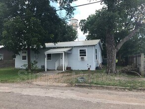 216 Main St in Lone Oak, TX - Building Photo - Building Photo