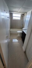 9367 Fontainebleau Blvd, Unit Fontainbleau Great Place in Miami, FL - Building Photo - Building Photo