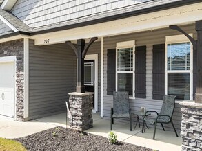 207 Balboa Pkwy in Clayton, NC - Building Photo - Building Photo