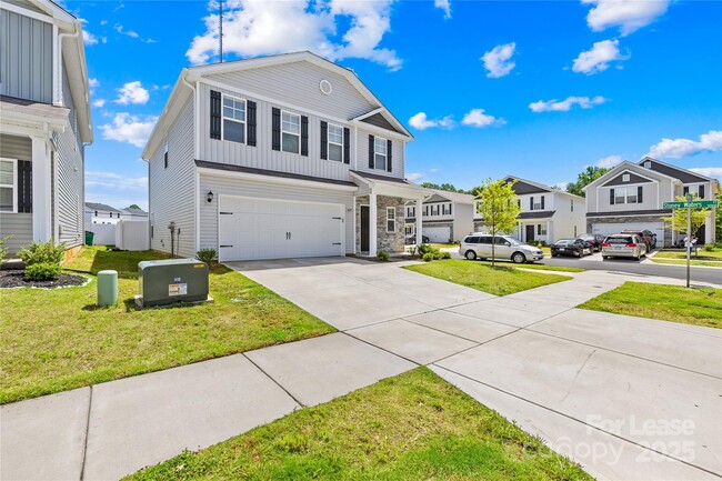 4225 Stoneygreen Ln in Charlotte, NC - Building Photo - Building Photo