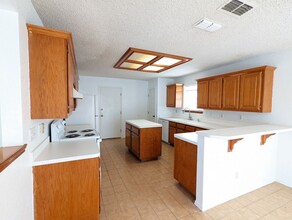 2913 Lakewood Ct in Harlingen, TX - Building Photo - Building Photo