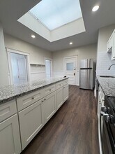 996 Chestnut St in Newton, MA - Foto de edificio - Building Photo