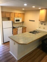 1065 University Ave, Unit 214 in Boulder, CO - Foto de edificio - Building Photo