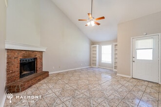 525 Stonecreek Dr in Brandon, MS - Building Photo - Building Photo