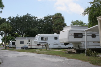 Sunshine Park in Port Richey, FL - Building Photo - Building Photo