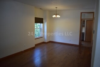90 Alder St in Dayton, OR - Building Photo - Building Photo