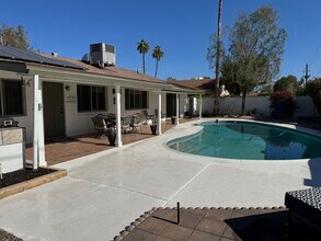 2539 E Geneva Dr in Tempe, AZ - Building Photo - Building Photo