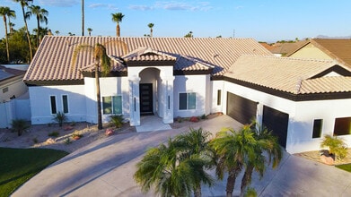 1710 E Queen Palm Dr in Gilbert, AZ - Building Photo - Building Photo