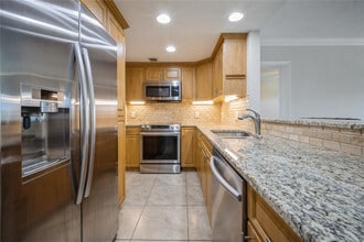 1000 River Reach Dr in Fort Lauderdale, FL - Building Photo - Building Photo