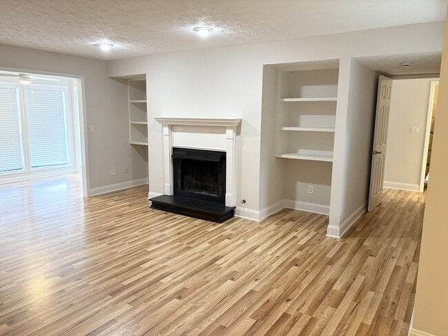 312 Park Ridge Cir in Marietta, GA - Building Photo - Building Photo