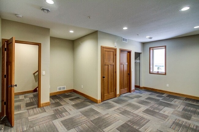 1208 Como Ave SE in Minneapolis, MN - Foto de edificio - Building Photo