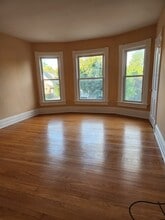 2169 S 81st St, Unit 2169 S 81st Street - Upper in West Allis, WI - Foto de edificio - Building Photo