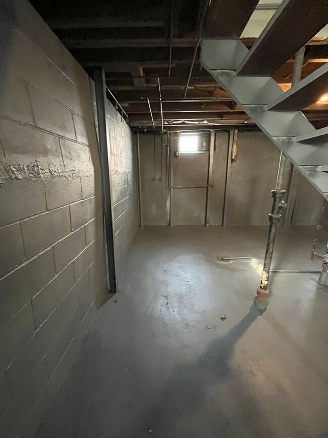 148 Linwood Ave in Waterloo, IA - Building Photo - Building Photo