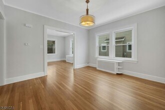 5 Gates Ave in Summit, NJ - Building Photo - Building Photo