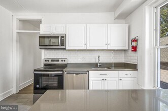 303 S Main St in Phoenixville, PA - Building Photo - Building Photo