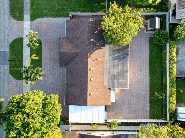 4246 SW 134th Pl in Miami, FL - Building Photo - Building Photo