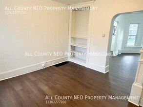 3298 W 98th St in Cleveland, OH - Building Photo - Building Photo