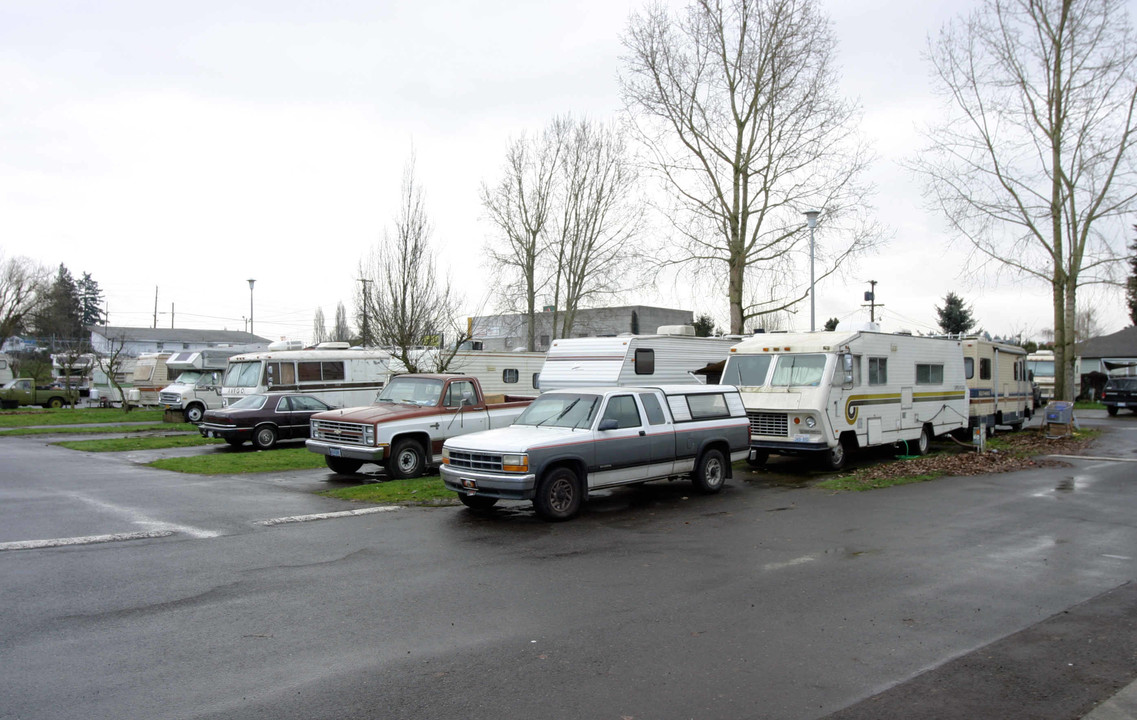 Sam's Good Rv Park in Vancouver, WA - Foto de edificio