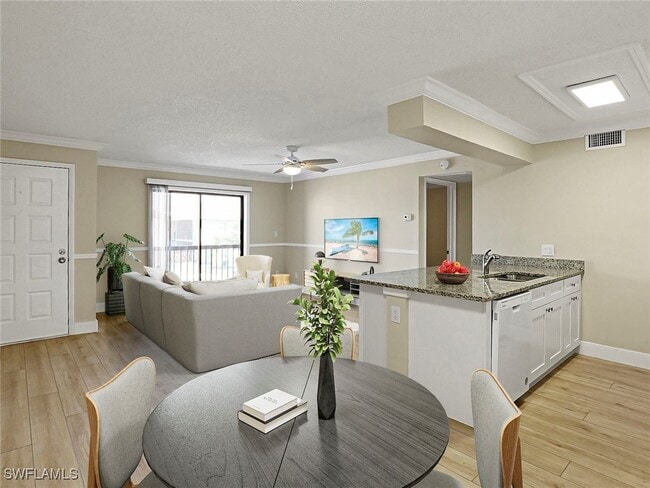 property at 5305 Summerlin Rd