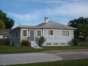 1905 19th Pl in Vero Beach, FL - Building Photo - Building Photo