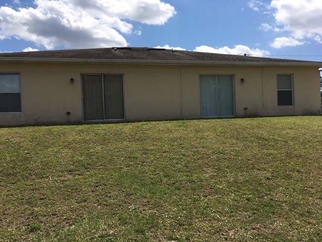 4400-4402 Douglas Ln, Unit 4400 Douglas Ln