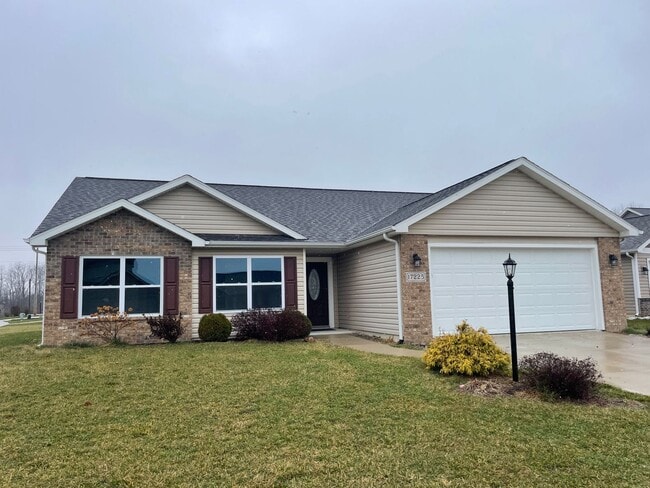 17225 Hudson Cv in Huntertown, IN - Building Photo - Building Photo