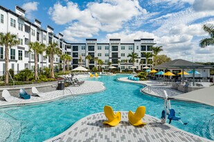 The Parian Luxury Apartments in Riverview, FL - Building Photo