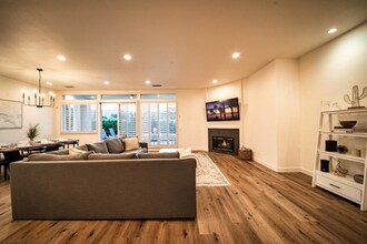 40851 Hovley Ct in Palm Desert, CA - Building Photo - Building Photo