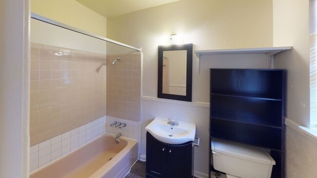 909 S Welch St in Denton, TX - Building Photo - Building Photo