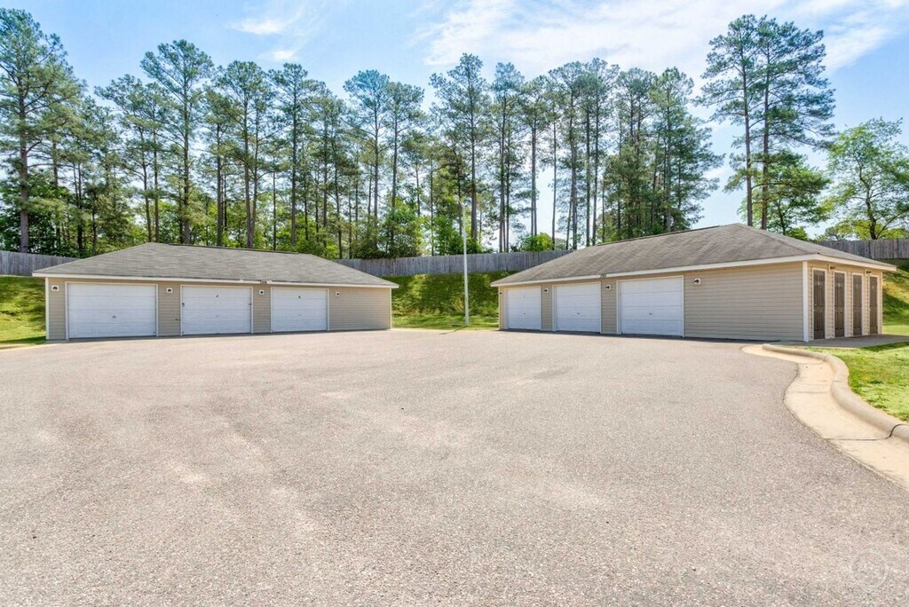 Britt Lake Apartments Fayetteville, NC Apartments