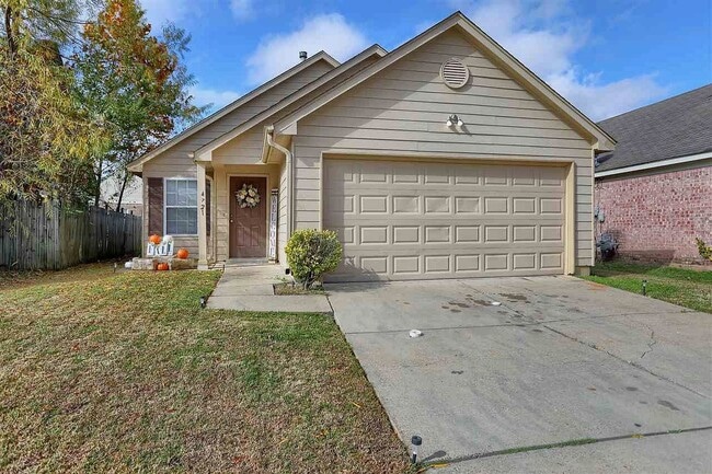 property at 4721 Waterfront Oak Dr