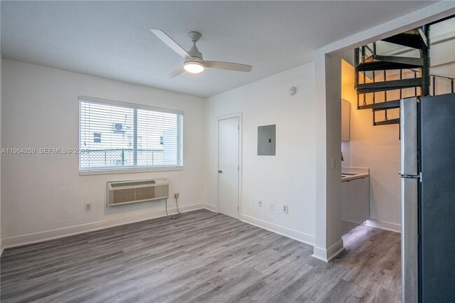 property at 7315 Carlyle Ave