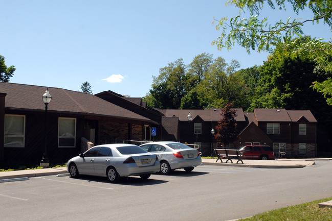 Limekiln Manor in Mt Pocono, PA - Building Photo - Building Photo