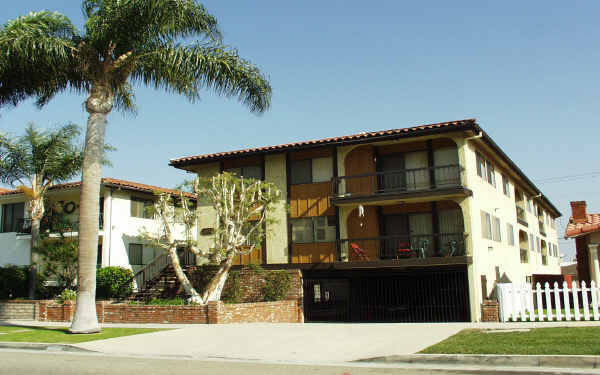 1134 S Leland St in San Pedro, CA - Building Photo