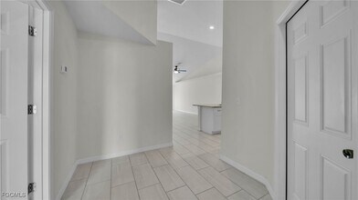 324-326 SE 16th Pl in Cape Coral, FL - Building Photo - Building Photo