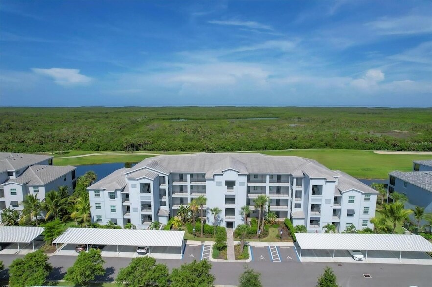 14071 Heritage Landing Blvd, Unit 237 in Punta Gorda, FL - Building Photo