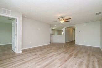 1206 Humble Haven St in Ruskin, FL - Building Photo - Building Photo